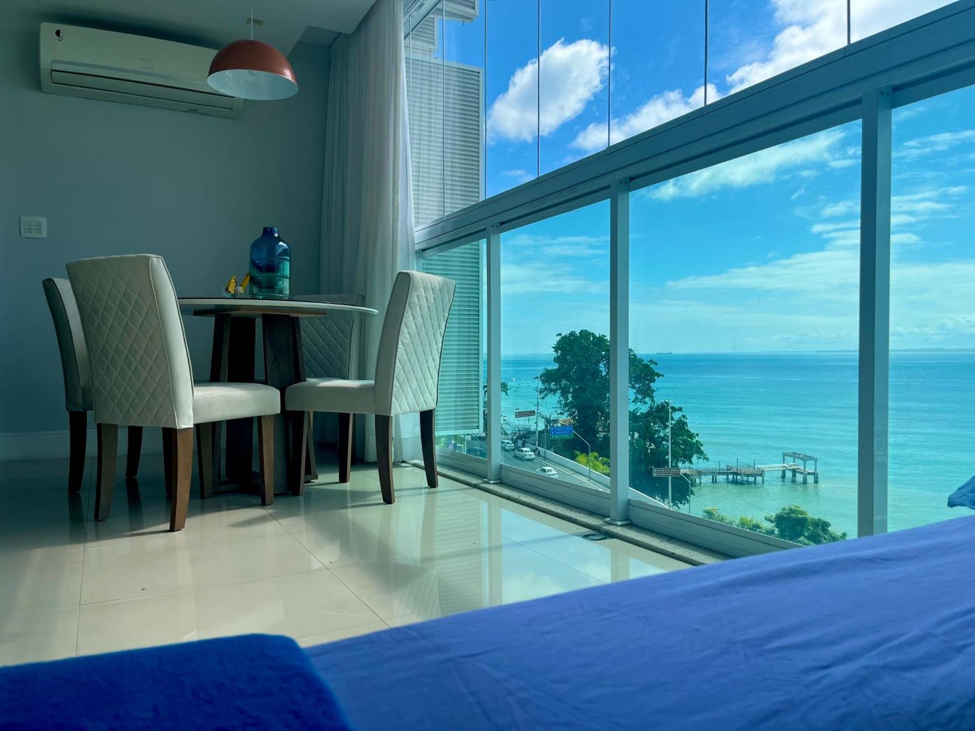 Cloc Marina Vista Mar p/ a Baía de Todos os Santos Apartamento Salvador Exterior foto