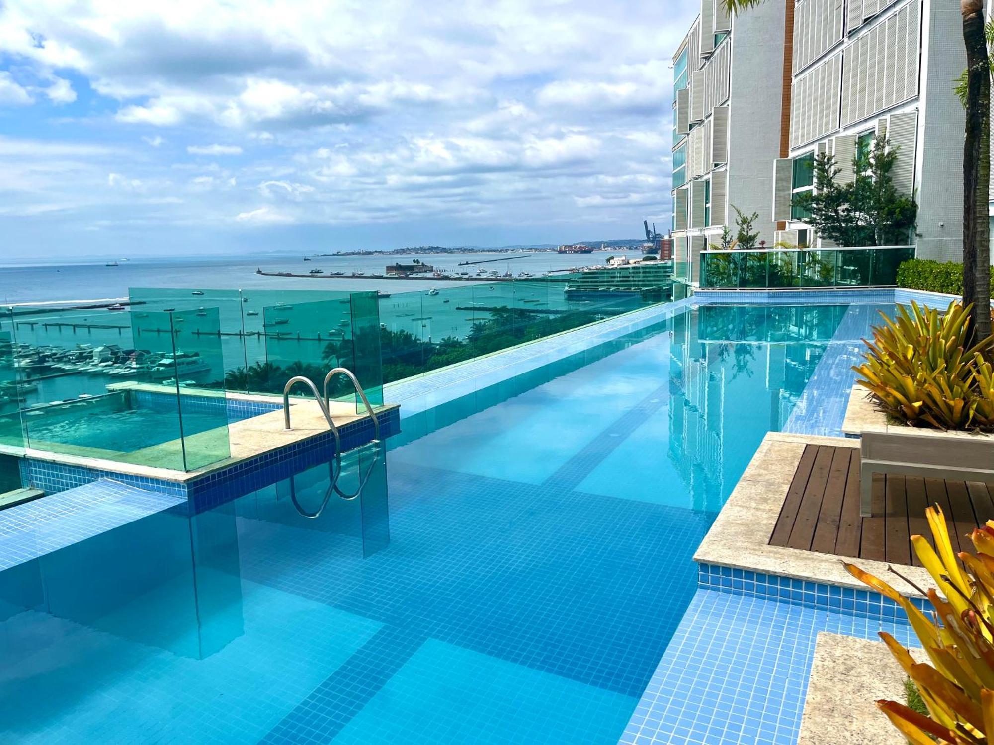Cloc Marina Vista Mar p/ a Baía de Todos os Santos Apartamento Salvador Exterior foto